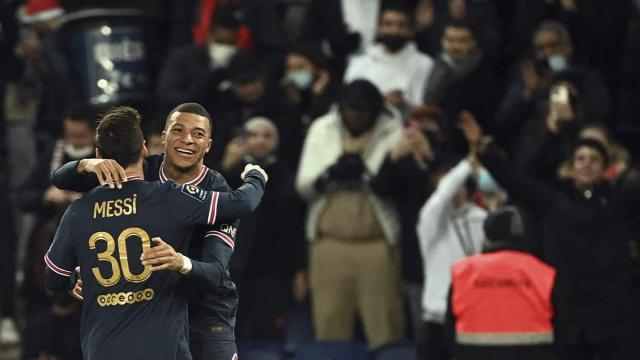 新2网址-梅西没带射门靴小弟补 姆巴佩百球战又灭前东家