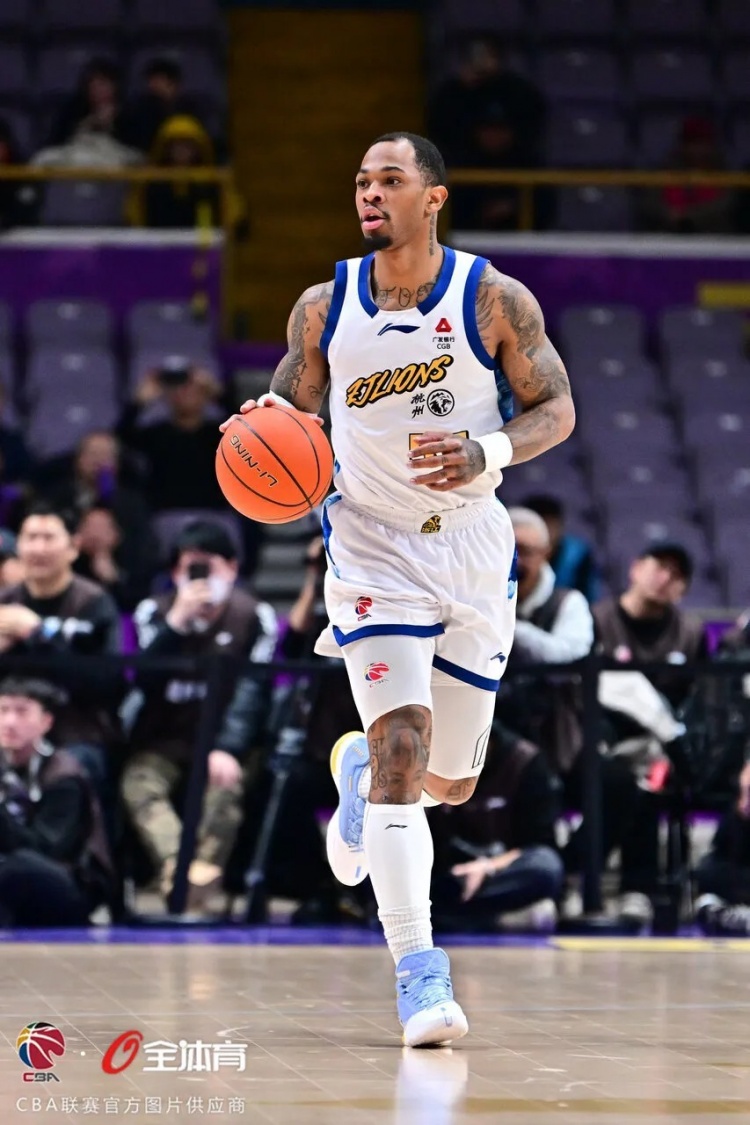 新2网址-常规赛第18轮｜五人上双！浙江方兴渡拿下北京控股再迎七连胜！