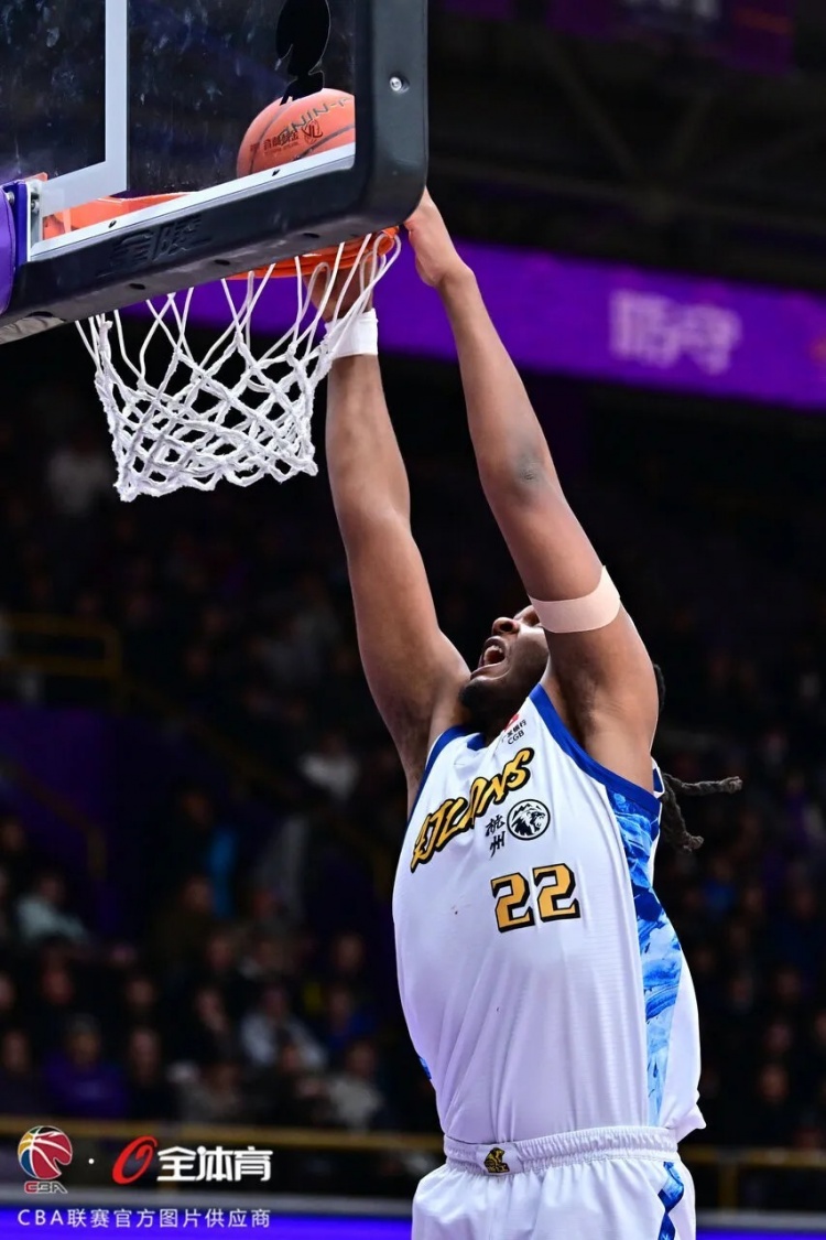 新2网址-常规赛第18轮｜五人上双！浙江方兴渡拿下北京控股再迎七连胜！