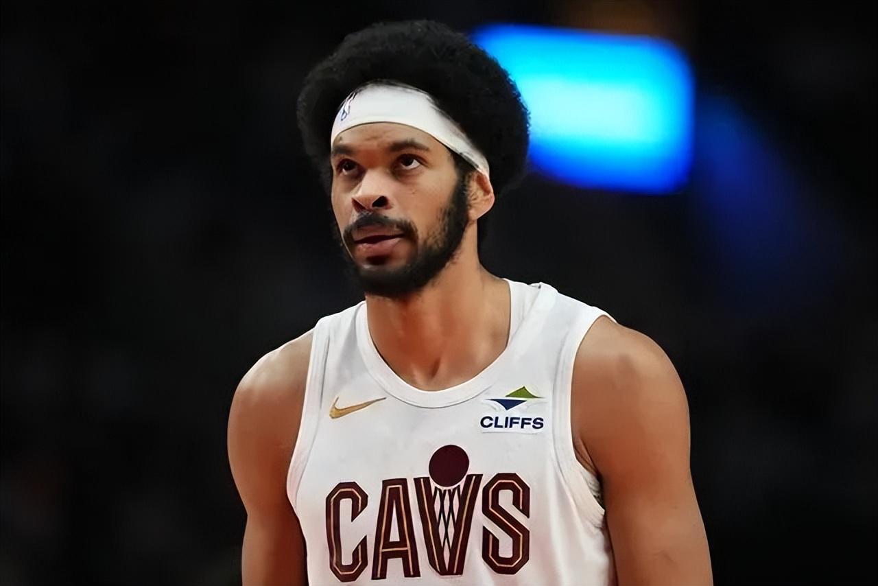 新2网址-骑士113-109活塞2喜2忧！泰森惊喜，替补攻守兼备，阿伦遭膝伤！