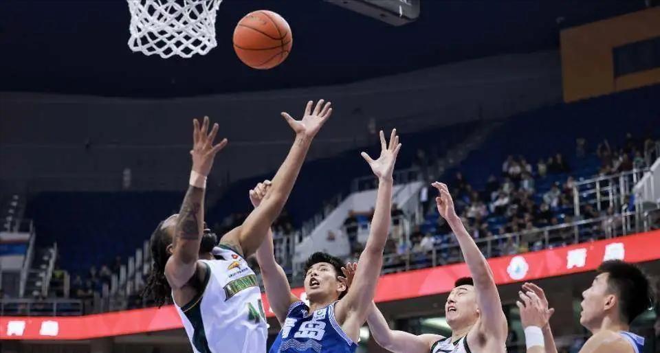 新2网址-青岛98-96辽宁！赛后传来3个不可思议2个事实，主帅点评一针见血