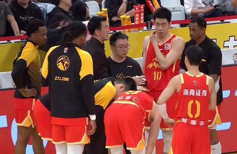 新2网址-广东男篮6分力克广厦，奎因29+6+6麦考尔21+5，王少杰隔扣桑普森
